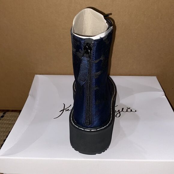 NWT Kendall & Kylie Navy Camo Hunting Combat Boot - Picture 5 of 6